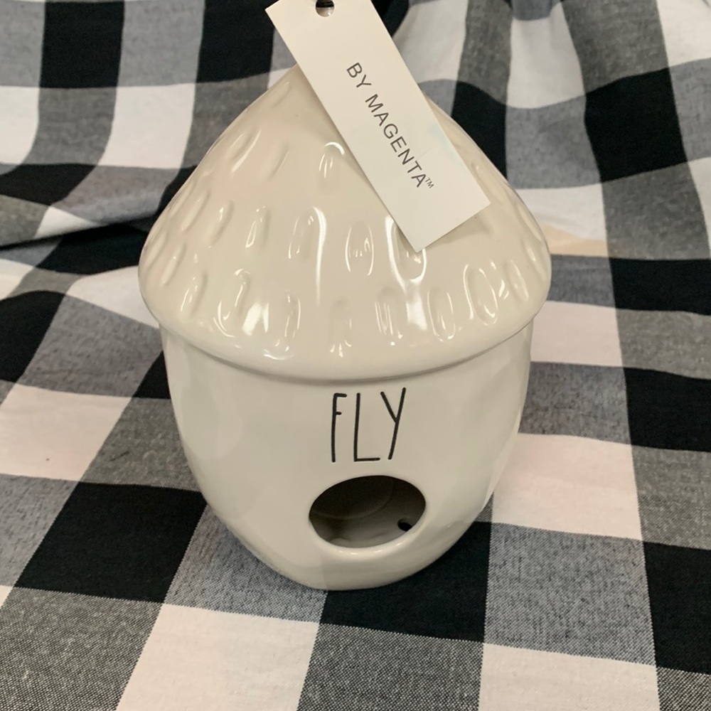 Rae Dunn Fly acorn birdhouse